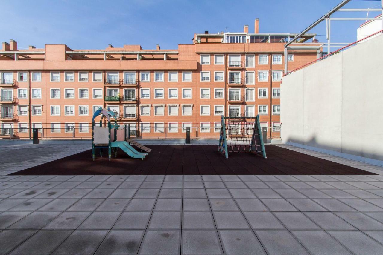 Luminoso, Moderno Y Amplio En Madrid Río I Parking Exterior foto